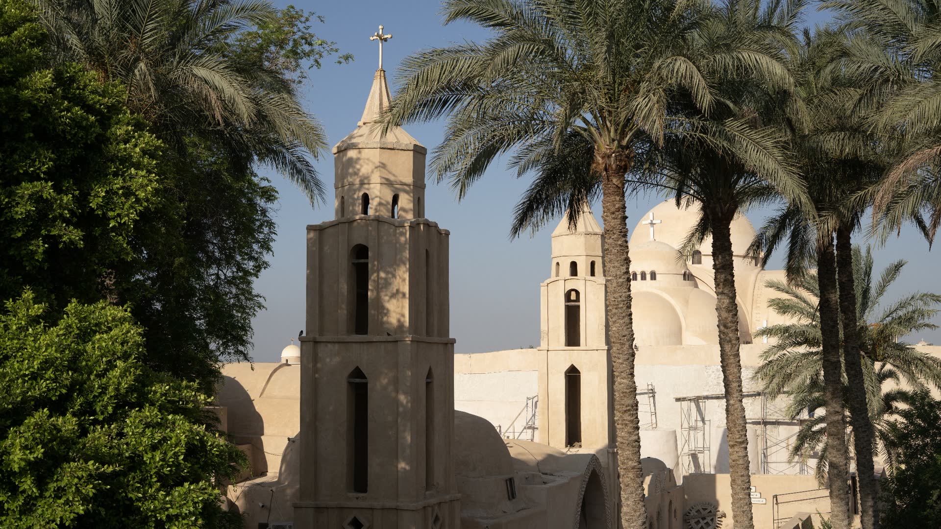 بئر الشهداء وحديقة الدير القديمة